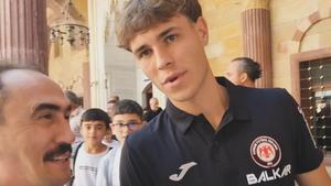 Navijač Coruma objavio zanimljivu fotografiju Mahmića, pa uslijedio komentar: "Zar je on musliman?"